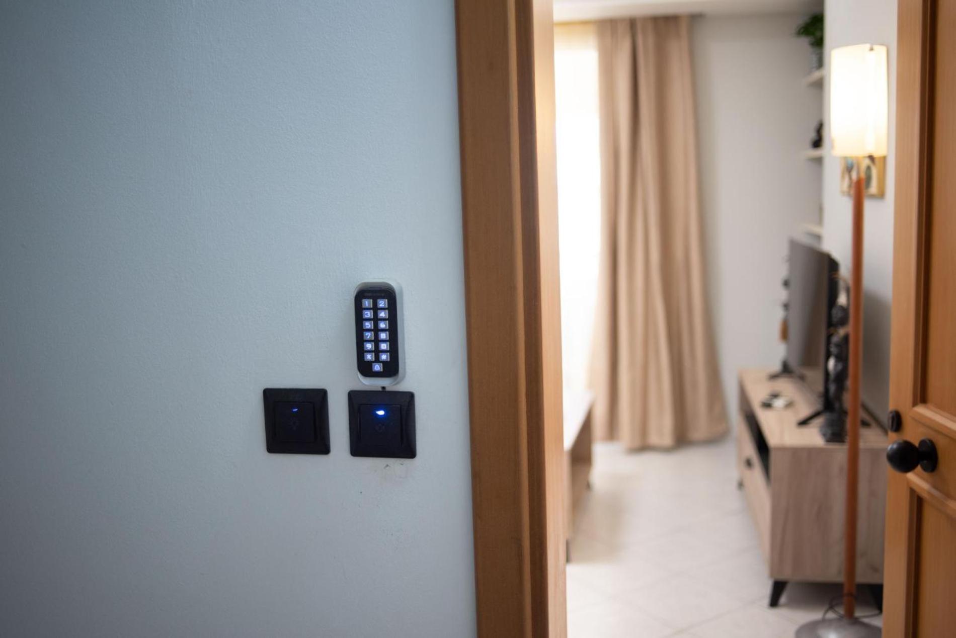Sky 7 View Apartment Heraklion  Екстер'єр фото