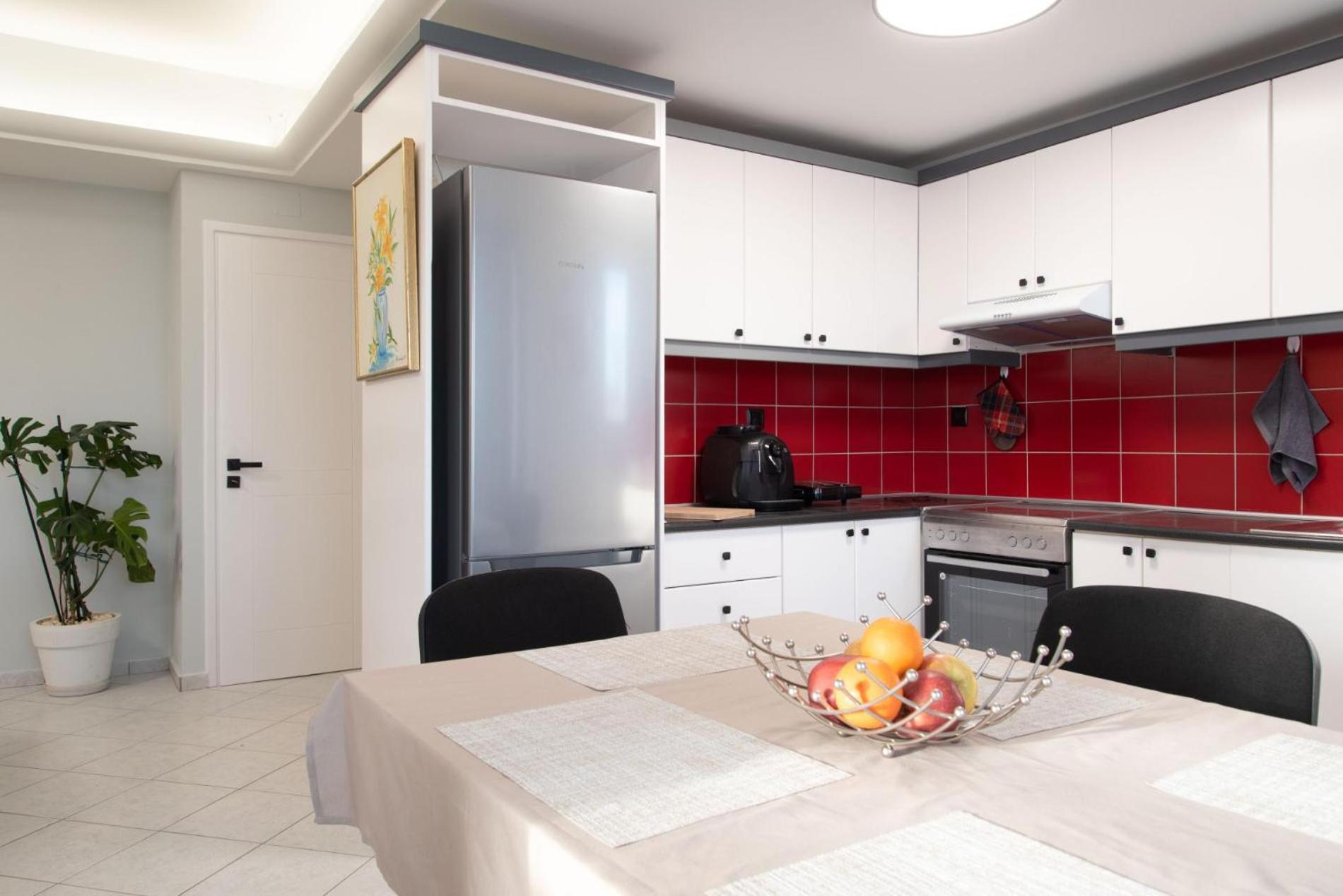 Sky 7 View Apartment Heraklion  Екстер'єр фото