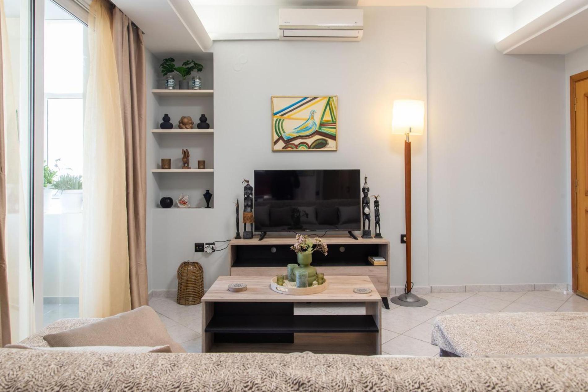 Sky 7 View Apartment Heraklion  Екстер'єр фото